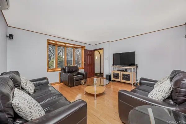 64-39 83rd ST, Middle Village, NY 11379