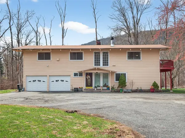 810 Haverstraw RD, Suffern, NY 10901