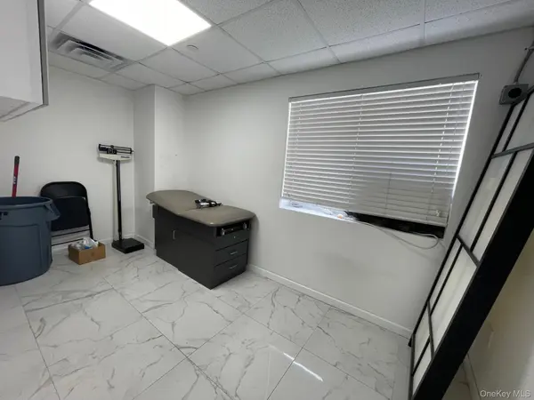 4142 College Point BLVD #2A, Flushing, NY 11355