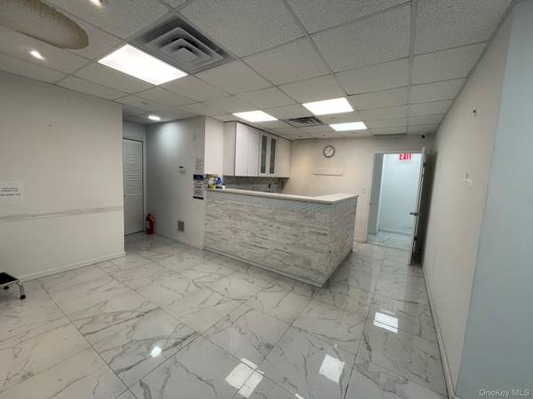 4142 College Point BLVD #2A, Flushing, NY 11355