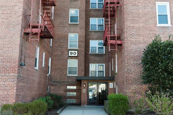 90 Union ST #5G, New Rochelle, NY 10805