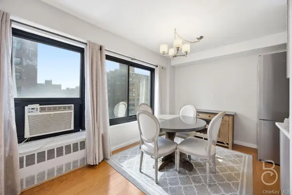 33-43 14th ST #10A, Astoria, NY 11106