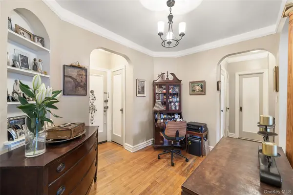 34-24 82nd ST #6N, Jackson Heights, NY 11372