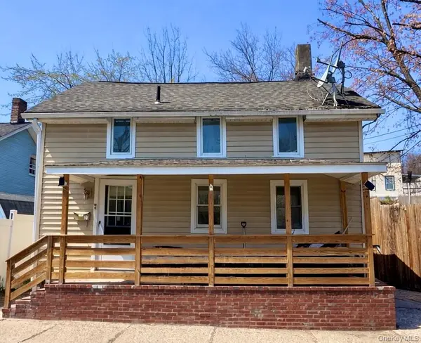 21 Center ST, Highland Falls, NY 10928