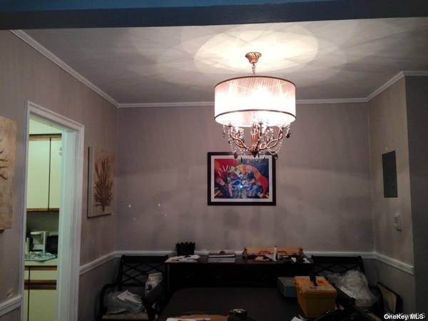 2 Town House PL #1J, Great Neck, NY 11021