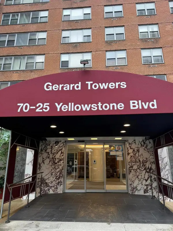 70-25 Yellowstone Blvd #1 Y, Forest Hills, NY 11375