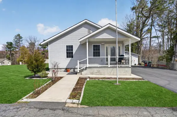 46 Fern TRL, Wurtsboro, NY 12790