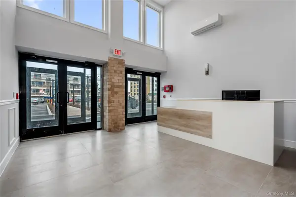 50 W Broadway #1001, Long Beach, NY 11561