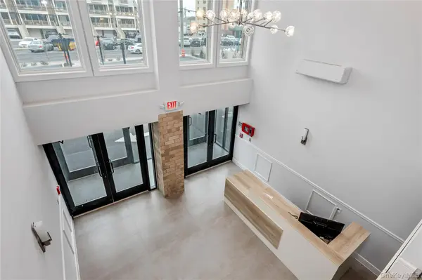 50 W Broadway #1001, Long Beach, NY 11561