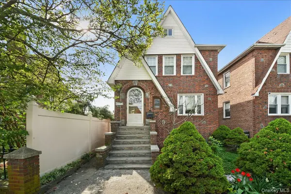 2445 Yates AVE, Bronx, NY 10469