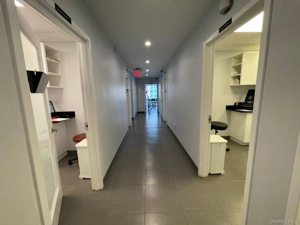 38-08 Union ST #3E, Flushing, NY 11354
