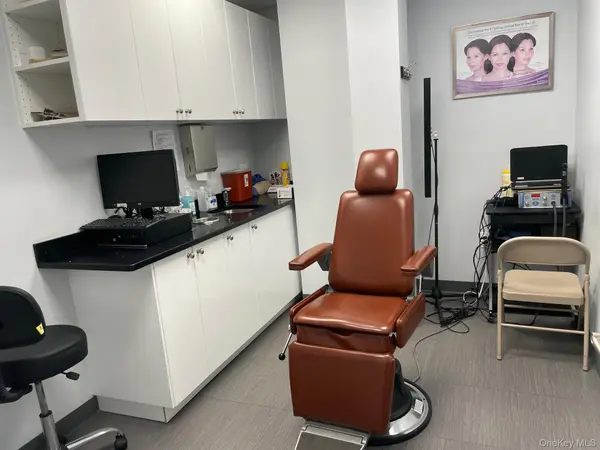 38-08 Union ST #3E, Flushing, NY 11354