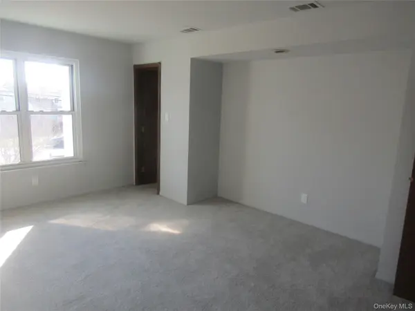 175 Main AVE #156, Wheatley Heights, NY 11798
