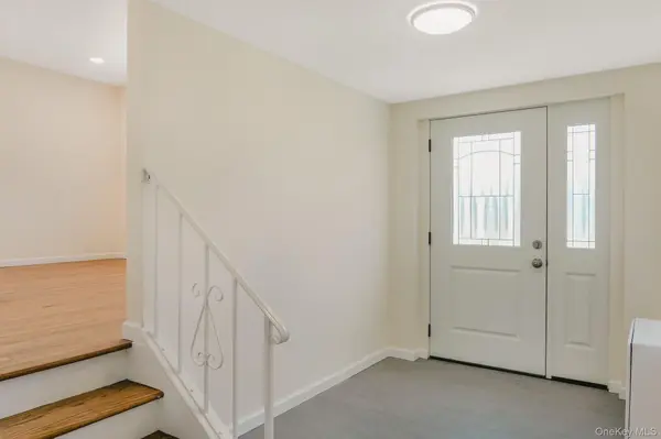 651 Americus AVE, East Patchogue, NY 11772