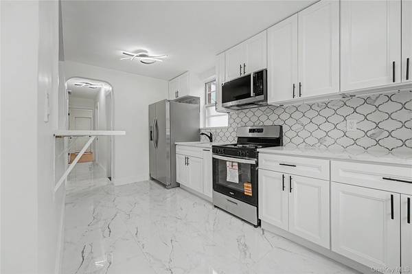 879 E 57th ST, Brooklyn, NY 11234