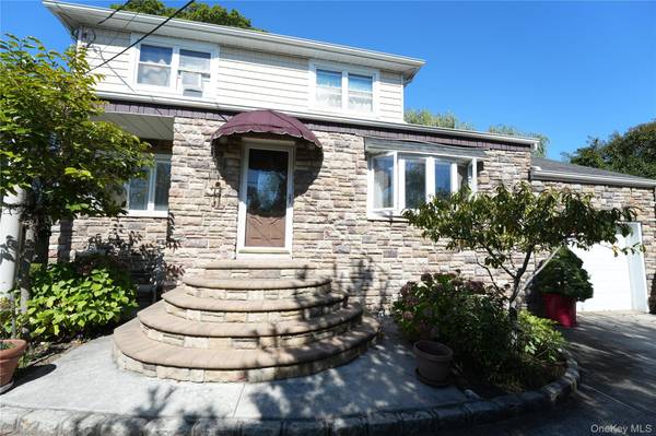 368 Merrifield AVE, Oceanside, NY 11572