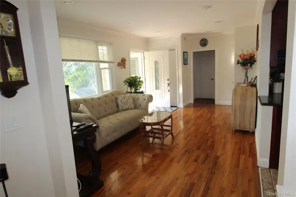 650 Warren AVE, Thornwood, NY 10594