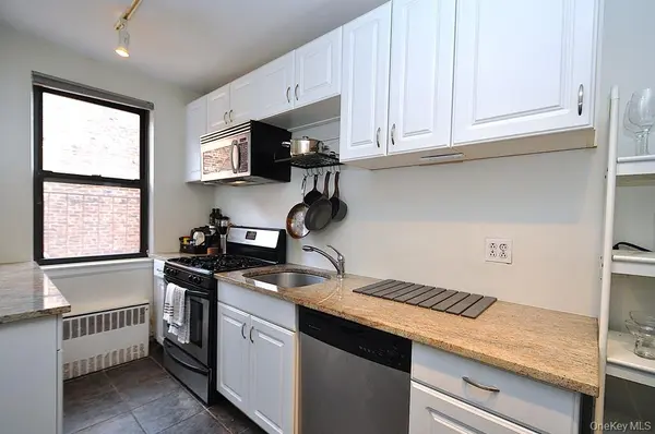142 Garth RD #1A, Scarsdale, NY 10583