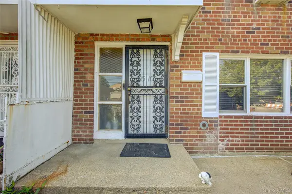 215-10 99th AVE, Queens Village, NY 11429