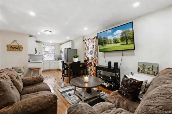 14015 183rd ST, Springfield Gardens, NY 11413