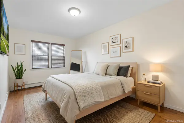 14015 183rd ST, Springfield Gardens, NY 11413
