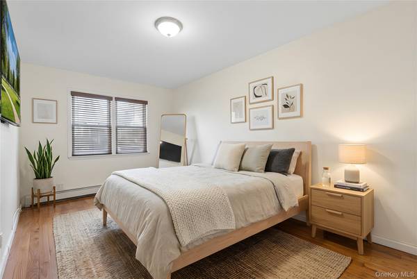 14015 183rd ST, Springfield Gardens, NY 11413