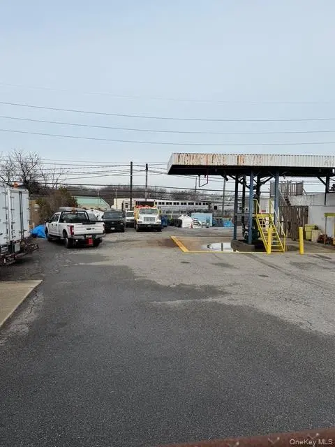 201 Union BLVD, West Islip, NY 11795