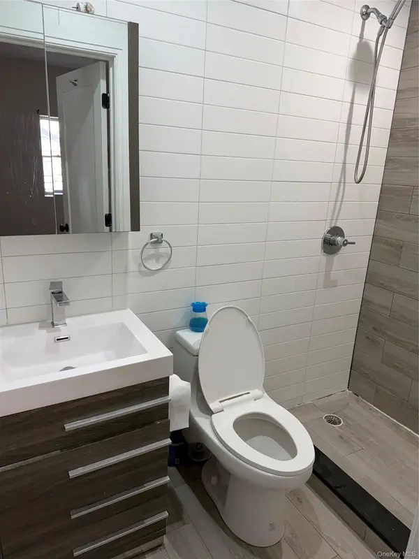 91 E 54th ST #2R, Brooklyn, NY 11203