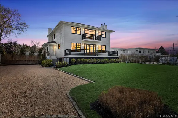 54 Library AVE, Westhampton Beach, NY 11978