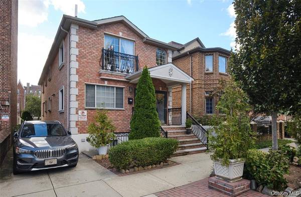 84-34 120 ST, Kew Gardens, NY 11415
