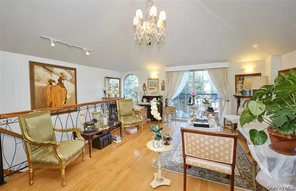 84-34 120 ST, Kew Gardens, NY 11415