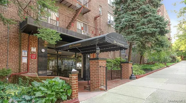 67-30 Clyde ST #5B, Forest Hills, NY 11375