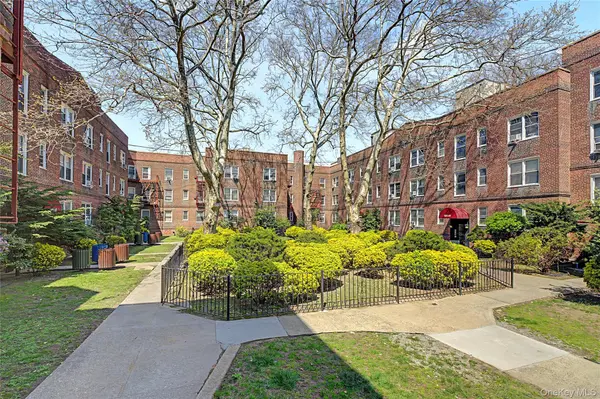 14137 79th AVE #3O, Flushing, NY 11367