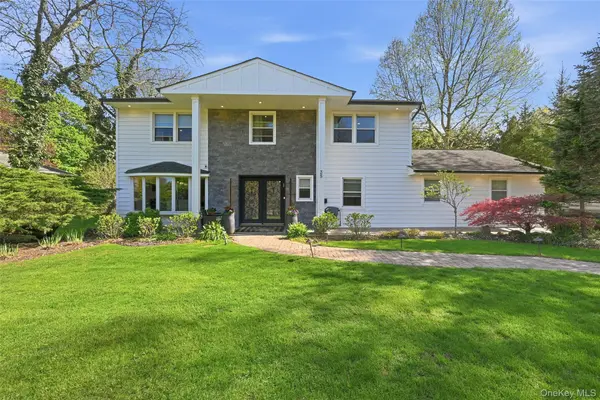 35 Elm DR, East Hills, NY 11576