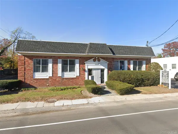 1009 Glen Cove AVE #105, Glen Head, NY 11545