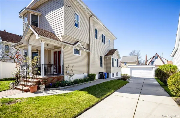 14811 10th AVE, Whitestone, NY 11357