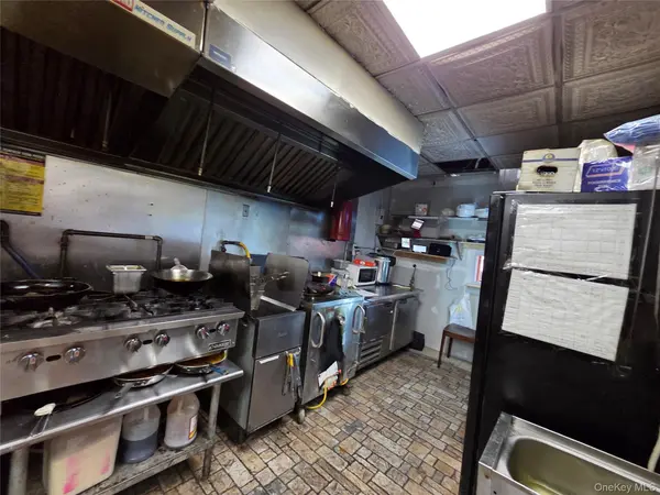 728 Courtlandt AVE, Bronx, NY 10451