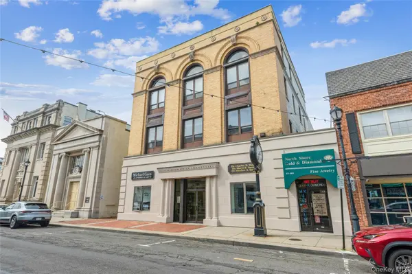 15 Glen ST #104, Glen Cove, NY 11542