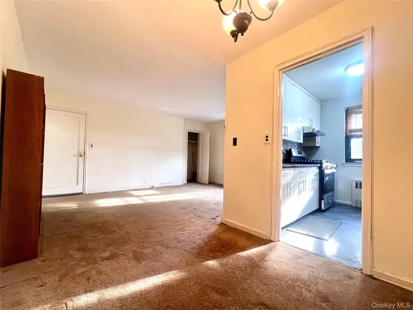 19649 69th AVE #2, Fresh Meadows, NY 11365