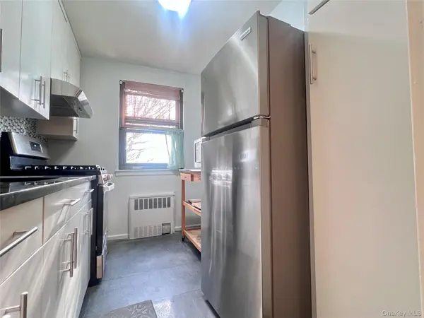 19649 69th AVE #2, Fresh Meadows, NY 11365