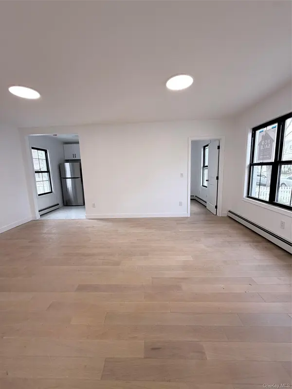 4539 171st PL, Flushing, NY 11358