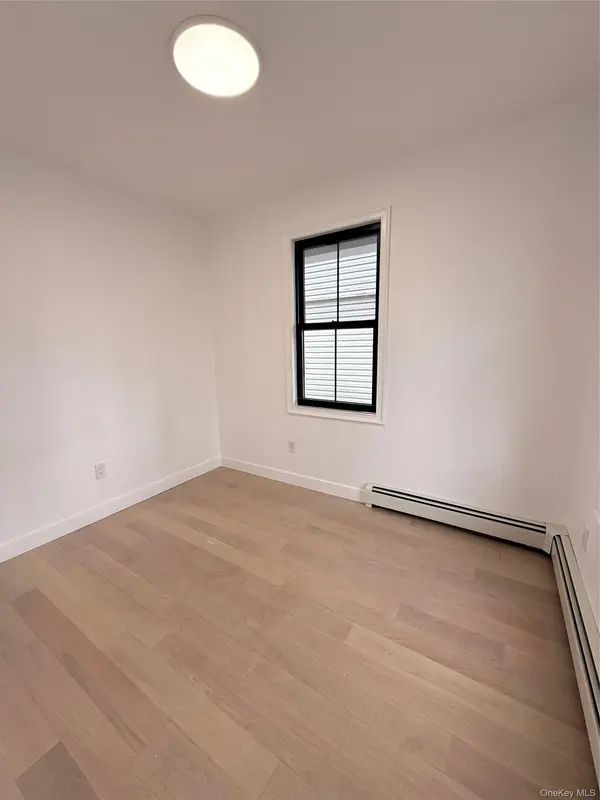 4539 171st PL, Flushing, NY 11358