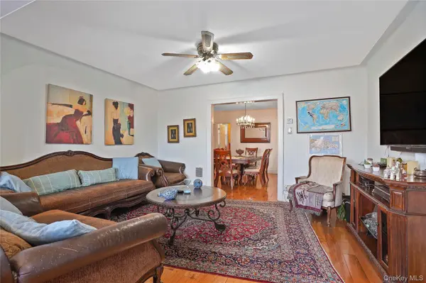 5911 Fresh Pond RD, Maspeth, NY 11378