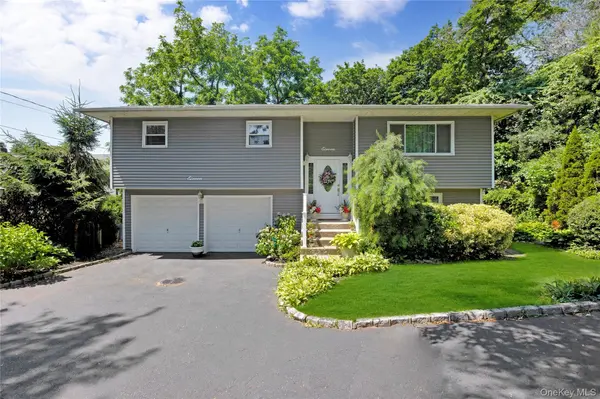 11 Margaret LN, Huntington, NY 11743