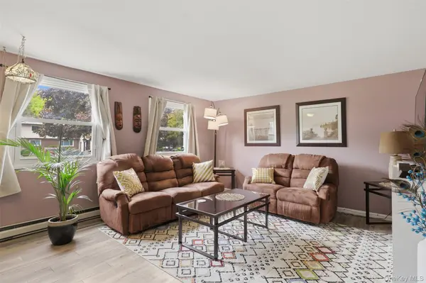 303 Parr Meadow DR #3C, Newburgh, NY 12550