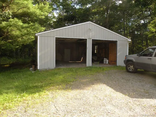 618 Bean River RD, Millerton, NY 12546