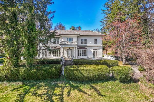 365 E Shore RD, Great Neck, NY 11023