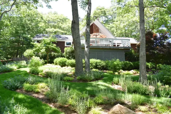 33 Peters PATH, East Hampton, NY 11937