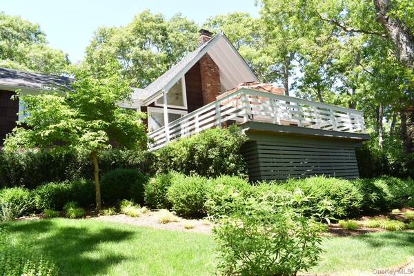 33 Peters PATH, East Hampton, NY 11937
