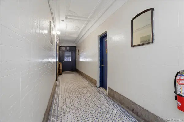 1084 Willmohr ST, Brooklyn, NY 11212